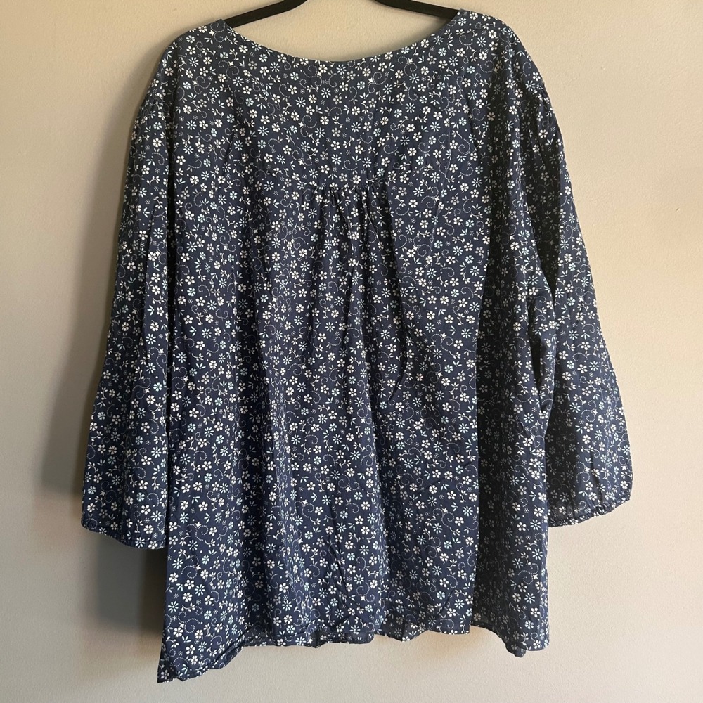 Fashion Bug Navy Blue Floral Cotton Ruffle V-Neck Blouse 4X Plus Size 3/4 Sleeve - Picture 2 of 9